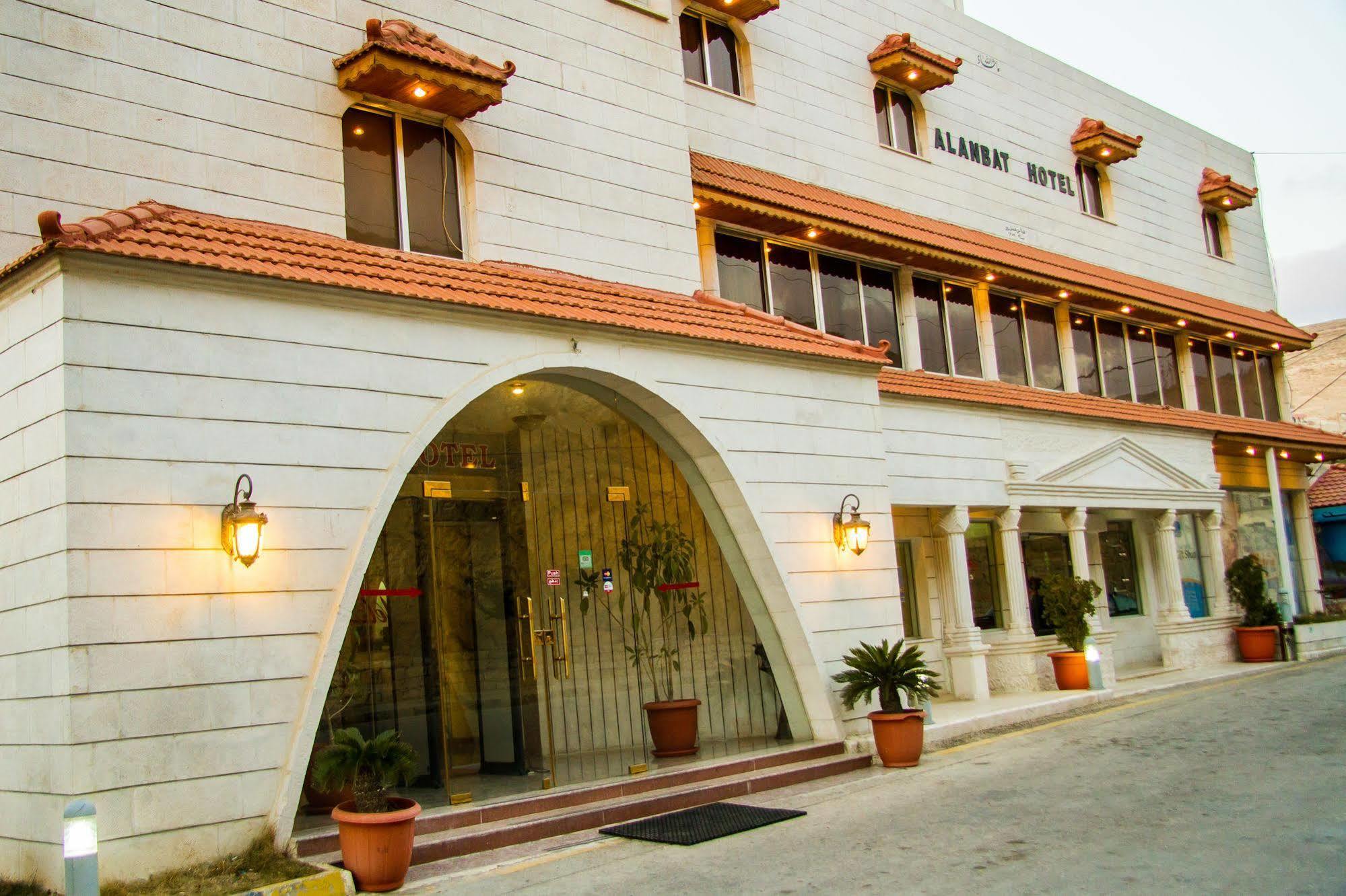 Al Anbat Hotel & Restaurant 와디무사 외부 사진